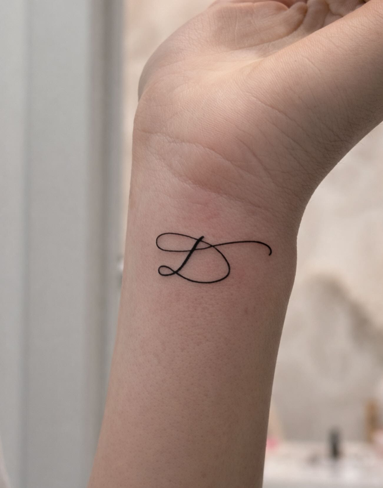 Per info, consulenze e prenotazioni scrivici in DM o su WhatsApp al 3200454875 💌

#tattooseveso #piercingseveso #tattoofineline #finelineseveso #cigliaseveso