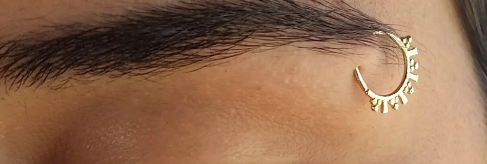 eyebrow piercing