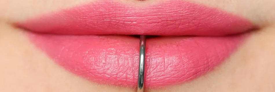piercing labret