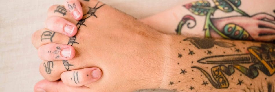 Tiny tattoo Queen Salon