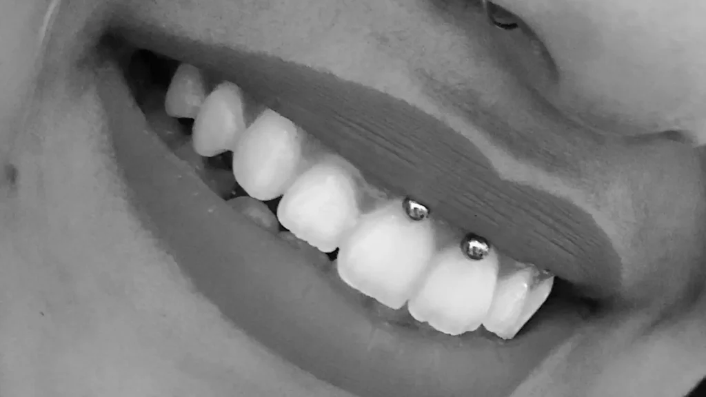 Piercing Smiley