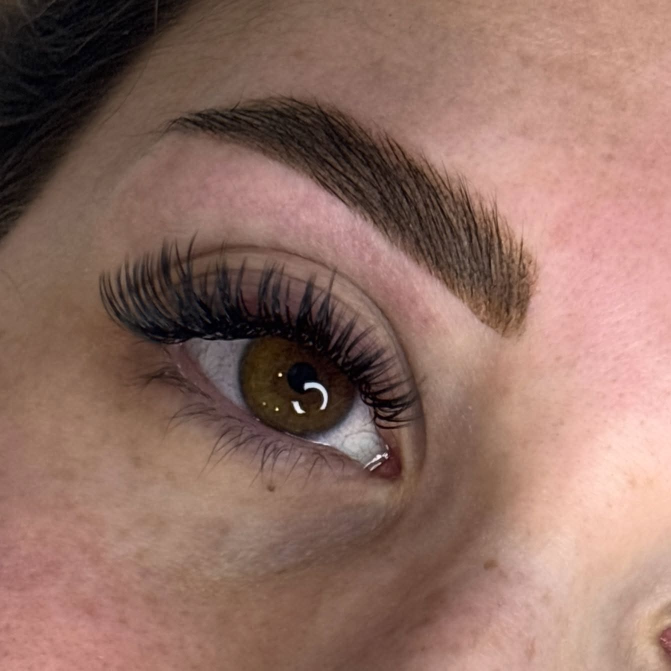 Hennè sopracciglia ed extensjon ciglia effetto bagnato ✨

#extensionciglia #cigliaseveso #centroestetico #tintasopracciglia #sopracciglia