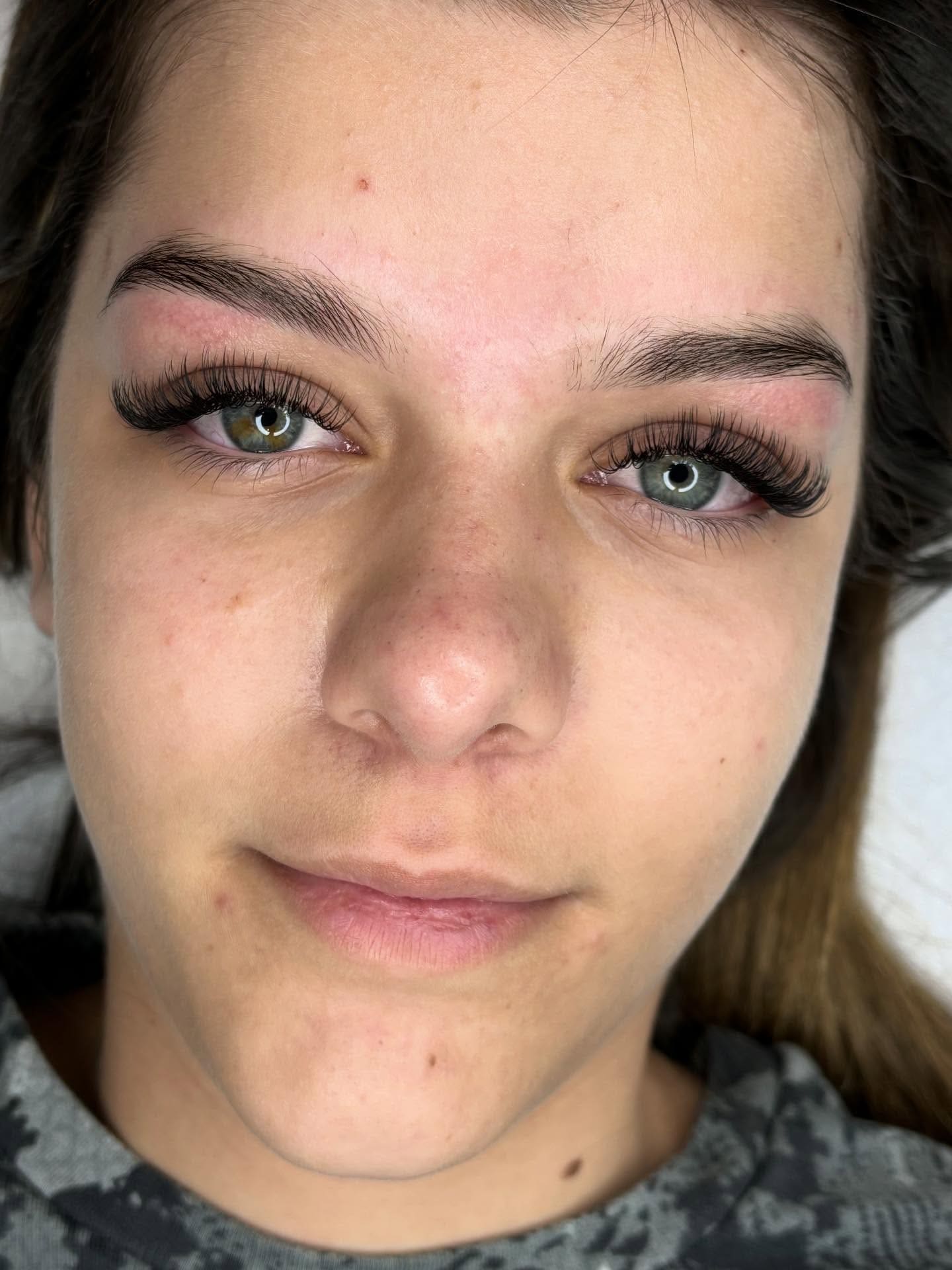 Extension ciglia 1:1 su base naturale foltissima + epilazione sopracciglia ✨

Per info, consulenze e prenotazioni scrivici in DM o su WhatsApp al 3200454875 💌

#ciglia #extensionciglia #cigliafinte #effettonaturale #italiangirl