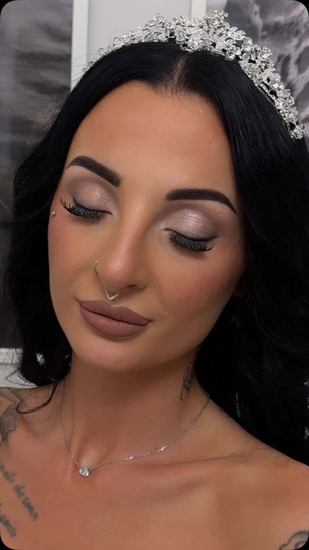 Soft glam, luce e un tocco di sparkle. ✨

Perché una sposa non deve essere diversa da sé stessa… solo la versione più luminosa. E poi, il suo “sì” meritava un make-up che brillasse quanto i suoi occhi!! 🤍🤍

📲 3200454875 per info, consulenze e prenotazioni ✨

#makeupsposa #truccatrice #sposa2026 #truccosposa #truccocerimonia